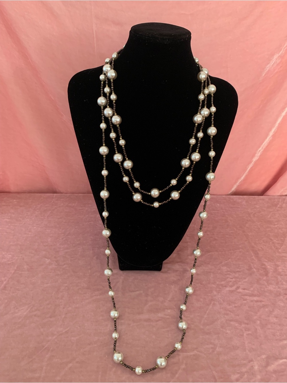 SACHI Two faux pearl necklaces in champagne tone adorned with shiny bronze beads